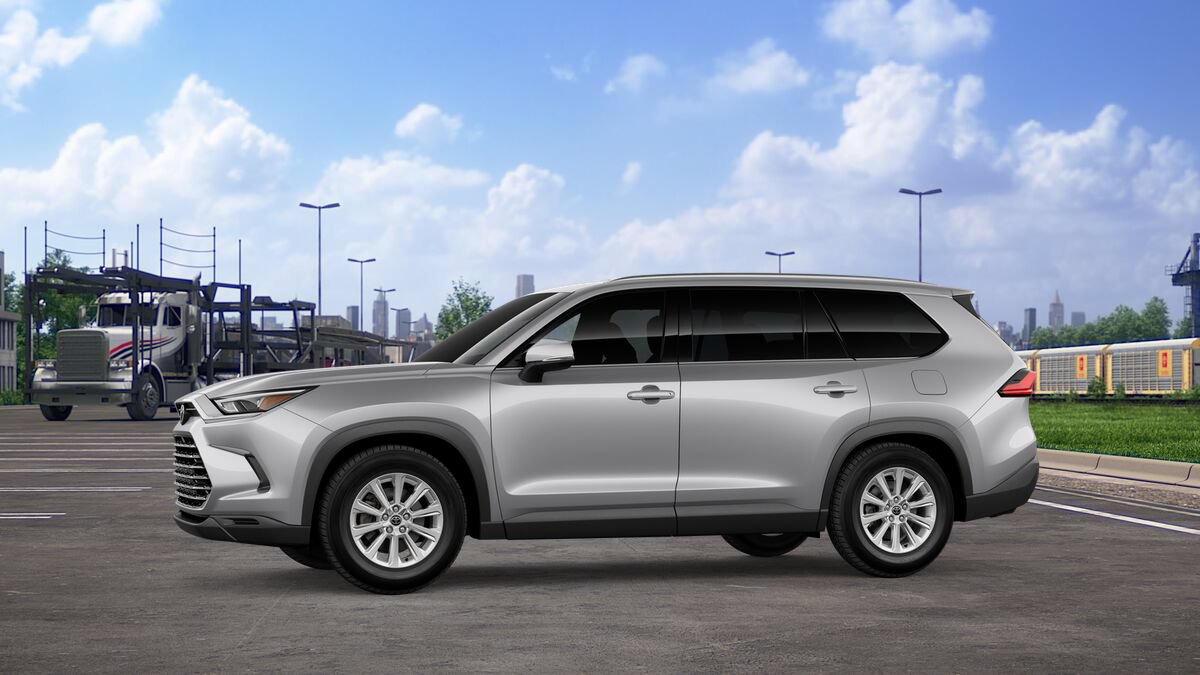 New 2026 Toyota Grand Highlander XLE FWD image 4