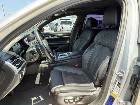 Used 2019 BMW 740i w/ Executive Package RWD image 14