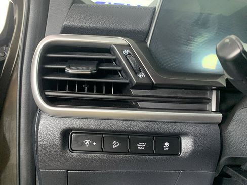 Used 2025 Kia Telluride S FWD image 17