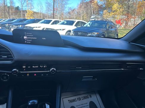 Used 2022 MAZDA MAZDA3 s image 9