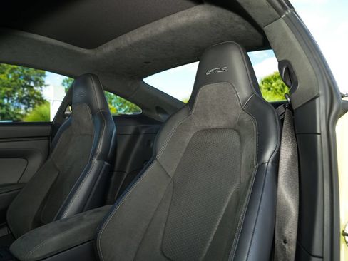 Certified 2025 Porsche 911 Carrera GTS RWD image 22