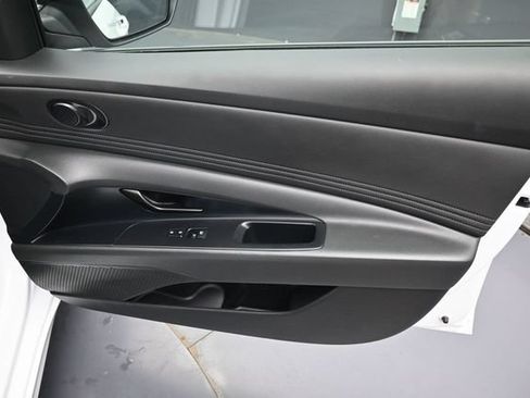 Used 2026 Hyundai Elantra Sport FWD image 31