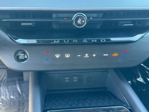 Certified 2025 Nissan Murano SV image 19