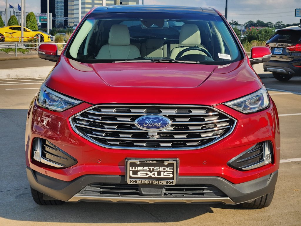 Used 2020 Ford Edge Titanium w/ Equipment Group 301A AWD/4WD image 2