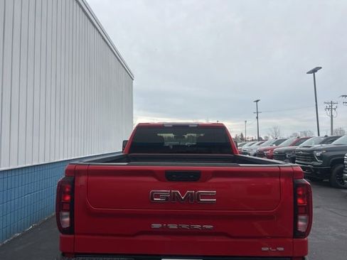 Used 2021 GMC Sierra 1500 SLE image 3
