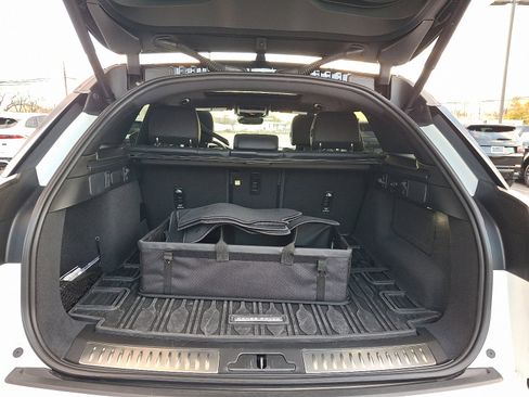 Used 2026 Land Rover Range Rover Velar Dynamic SE image 28