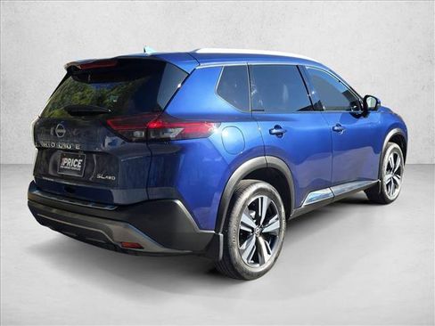 Used 2023 Nissan Rogue SL image 5