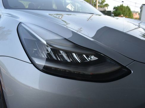 Used 2018 Tesla Model 3 Long Range AWD/4WD image 42