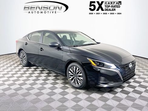 New 2026 Nissan Altima 2.5 SV FWD image 1