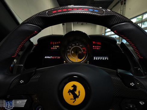 Used 2021 Ferrari 812 GTS RWD image 33
