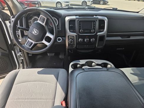 Used 2021 RAM 1500 Classic SLT image 7