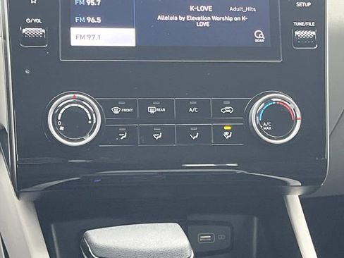 Used 2023 Hyundai Tucson SE image 16