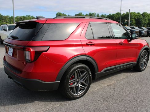 Used 2026 Ford Explorer ST-Line w/ ST-Line Street Pack RWD image 6