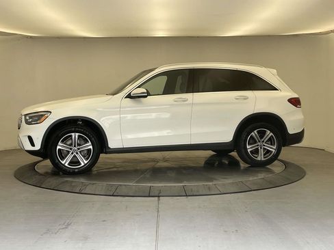 Used 2020 Mercedes-Benz GLC 300 4MATIC image 2
