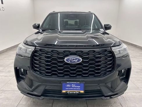 Used 2025 Ford Explorer ST-Line image 8