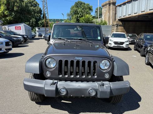 Used 2017 Jeep Wrangler Unlimited Sport w/ Quick Order Package 24S image 2