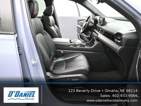 Used 2025 Honda Pilot TrailSport image 45