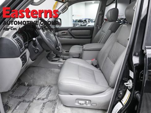 Used 2005 Toyota Land Cruiser AWD/4WD image 14