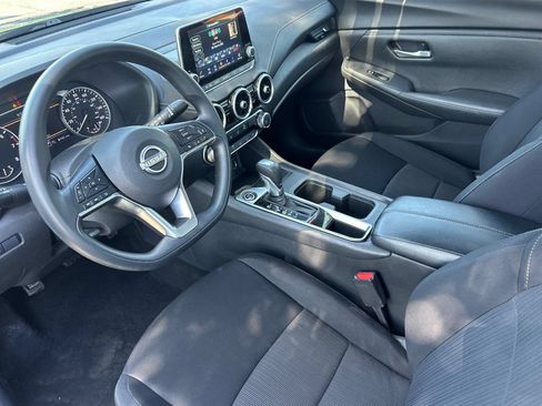 Used 2024 Nissan Sentra SV FWD image 11