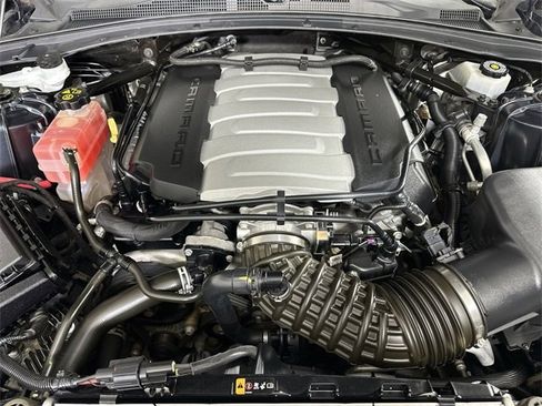 Used 2019 Chevrolet Camaro SS image 31