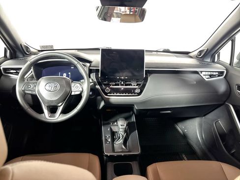 Used 2026 Toyota Corolla Cross XLE w/ Convenience Package AWD/4WD image 12