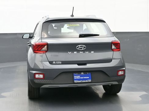 Certified 2024 Hyundai Venue SEL FWD image 5