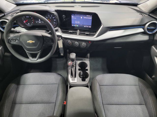 Certified 2024 Chevrolet Trax LS w/ LS Convenience Package FWD image 17