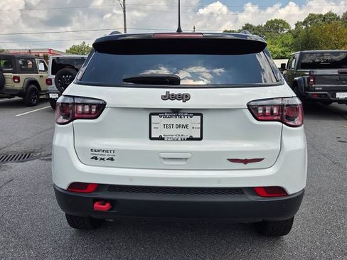 Used 2024 Jeep Compass Trailhawk AWD/4WD image 7