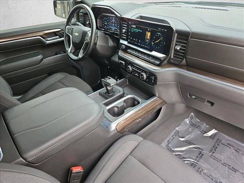 Certified 2024 Chevrolet Silverado 1500 LT AWD/4WD image 28