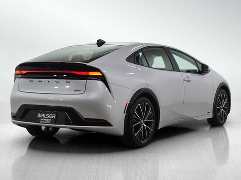 Used 2025 Toyota Prius Limited image 5