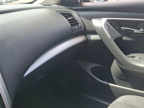 Used 2014 Nissan Altima 2.5 SV w/ Convenience Package FWD image 31