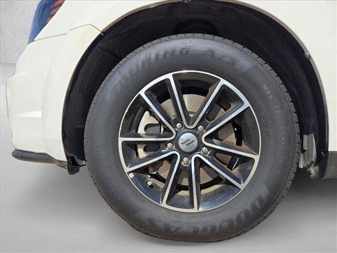 Used 2018 Dodge Journey SE w/ Popular Equipment Group image 25