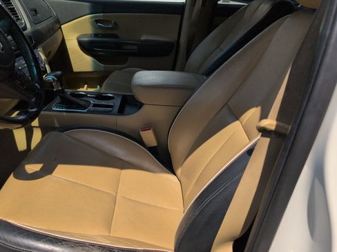 Used 2019 Kia Sedona EX FWD image 4