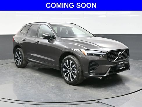Used 2025 Volvo XC60 B5 Plus w/ Climate Package AWD/4WD image 1
