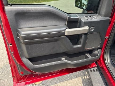 Used 2018 Ford F150 Raptor w/ Equipment Group 802A Luxury AWD/4WD image 19