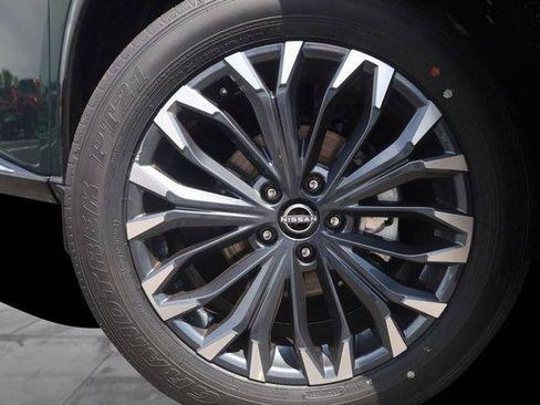 New 2026 Nissan Rogue Platinum w/ Platinum Premium Package AWD/4WD image 3