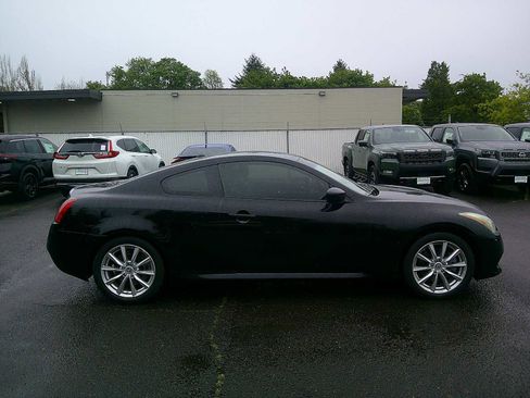 Used 2012 INFINITI G37 Journey w/ Premium Pkg RWD image 6