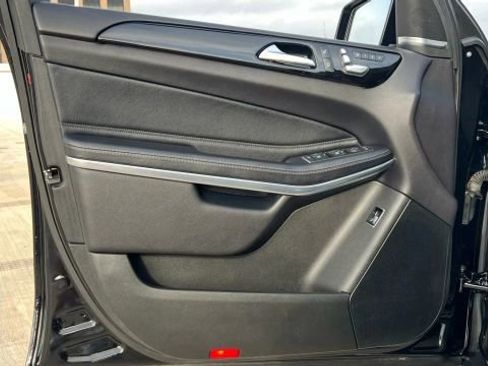 Used 2017 Mercedes-Benz GLS 550 GLS 550 image 12