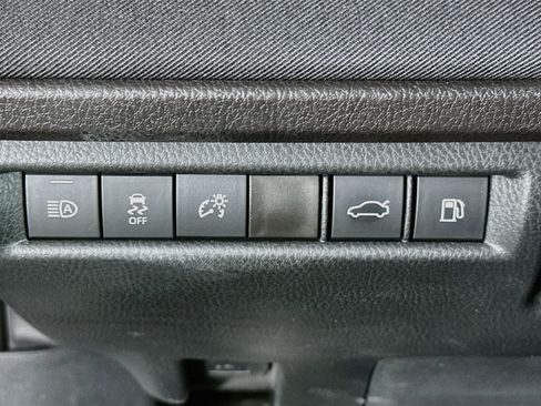 Used 2025 Toyota Camry LE FWD image 17