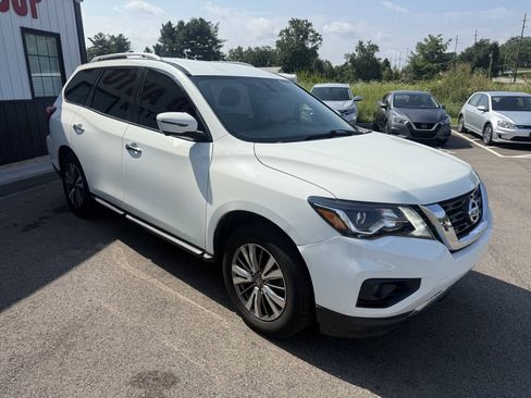 Used 2020 Nissan Pathfinder SL AWD/4WD image 5