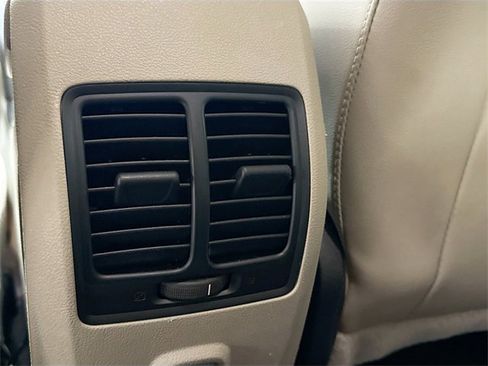 Used 2019 Ford Escape SEL image 26