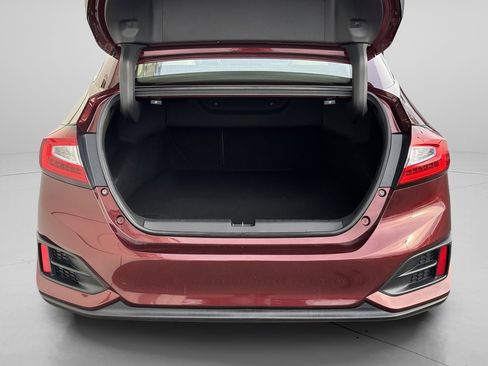 Certified 2018 Honda Clarity Plug-In Hybrid image 7