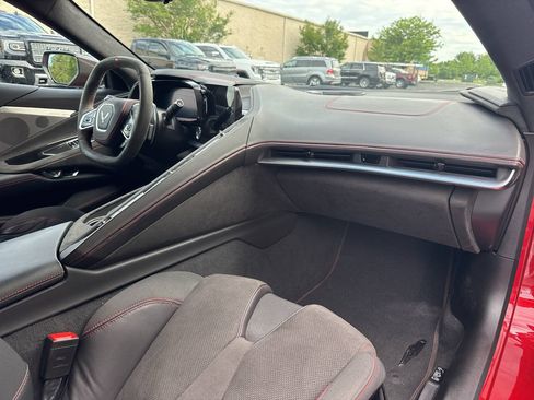Used 2021 Chevrolet Corvette Stingray Premium Cpe w/ Z51 Performance Package RWD image 36
