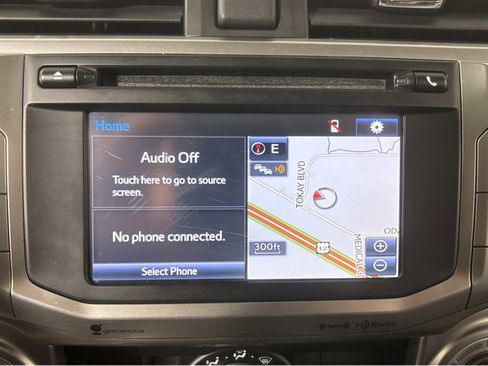 Used 2017 Toyota 4Runner SR5 Premium image 7