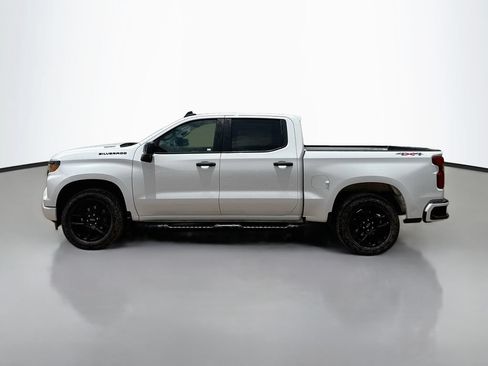 Used 2024 Chevrolet Silverado 1500 Custom w/ Turbomax Blackout Package AWD/4WD image 4