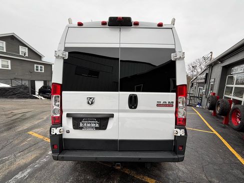 Used 2018 RAM ProMaster 2500 w/ Interior Convenience Group image 7