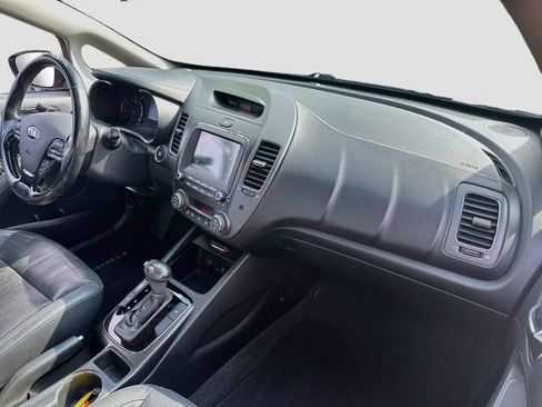 Used 2018 Kia Forte EX FWD image 28