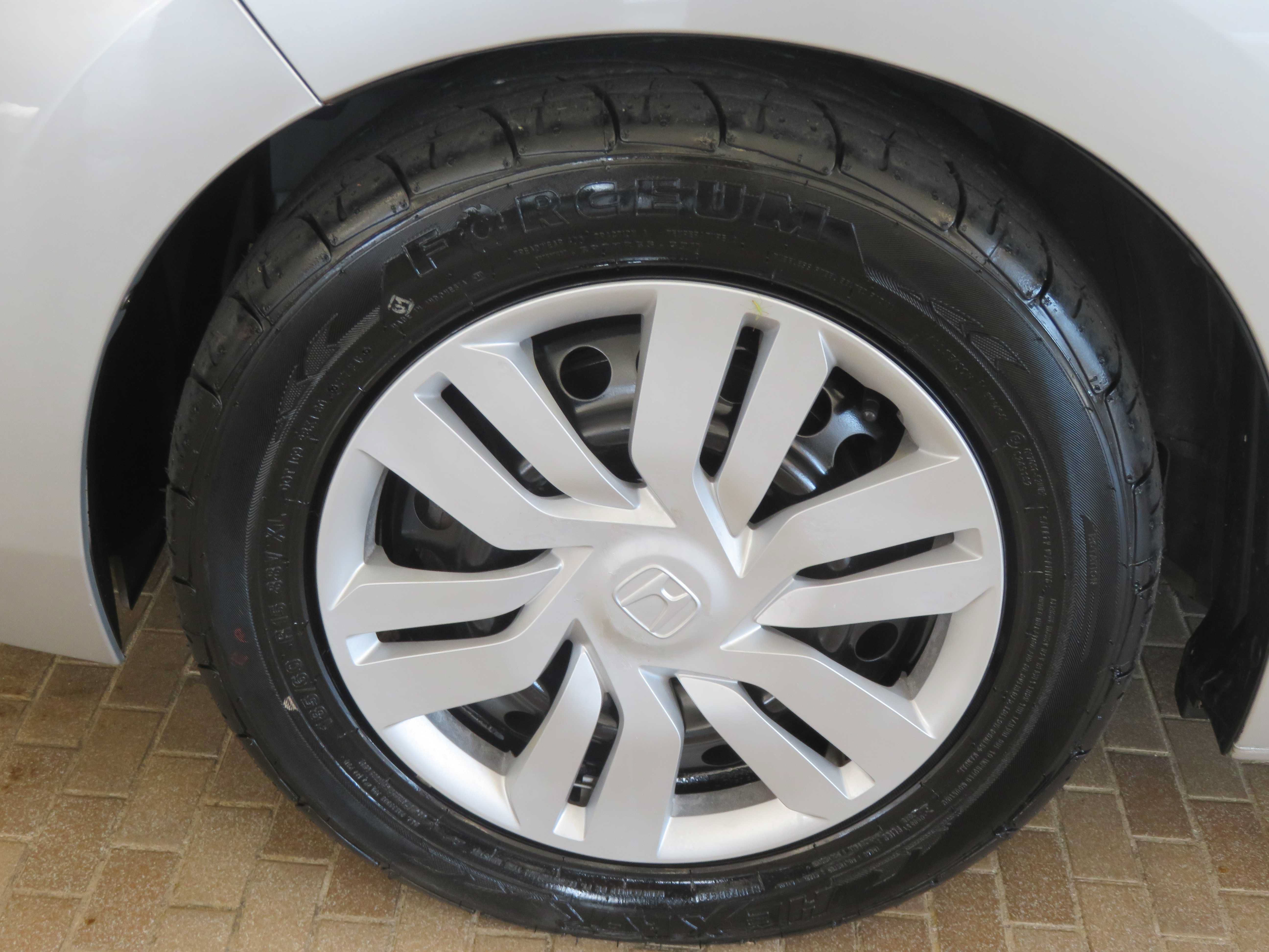 Used 2016 Honda Fit LX image 7