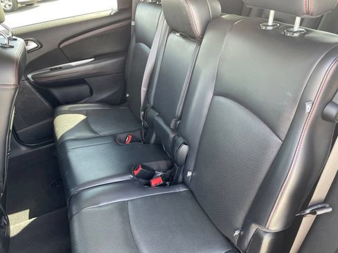 Used 2019 Dodge Journey GT w/ Nav & Sun Group AWD/4WD image 29