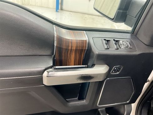 Used 2015 Ford F150 Lariat w/ Equipment Group 502A Luxury image 22